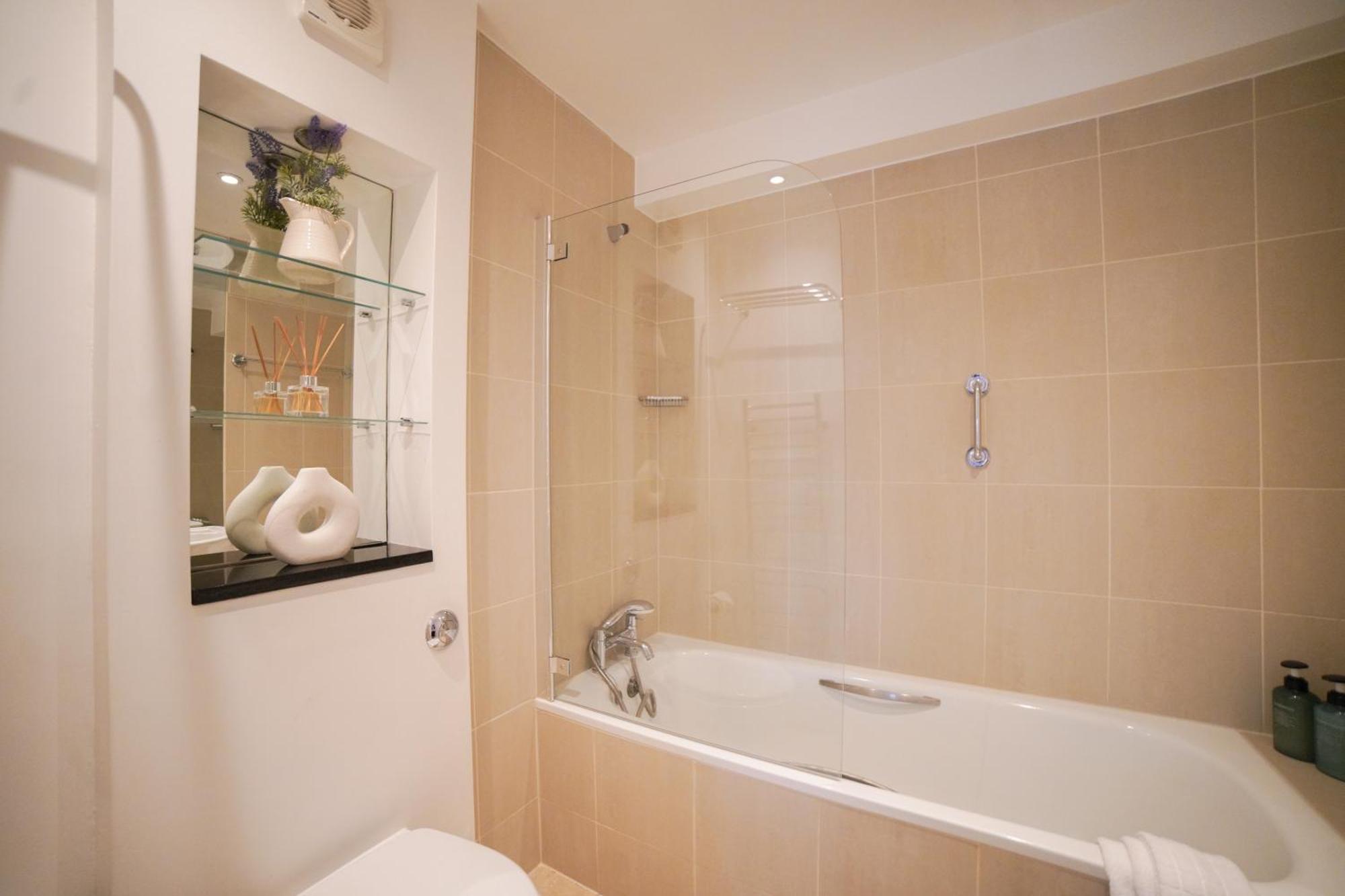 Art-Deco Apartment In Very Popular Chelsea Area London Exteriör bild