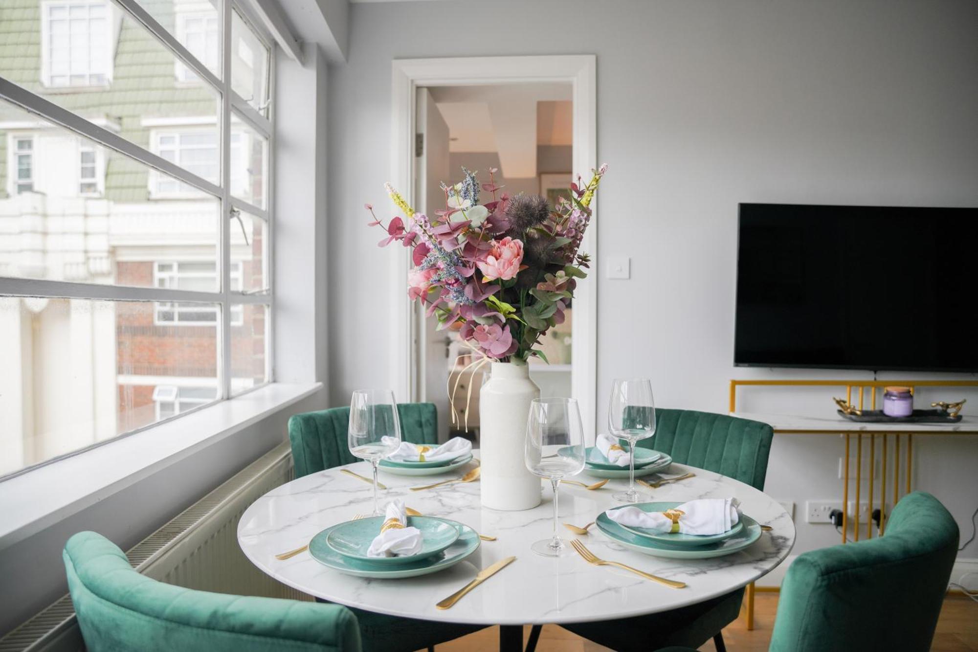 Art-Deco Apartment In Very Popular Chelsea Area London Exteriör bild
